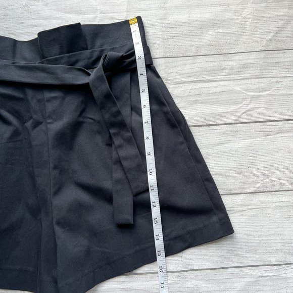 Zara HIGH-WAISTED SHORTS with belt, Size S - Picture 4 of 6